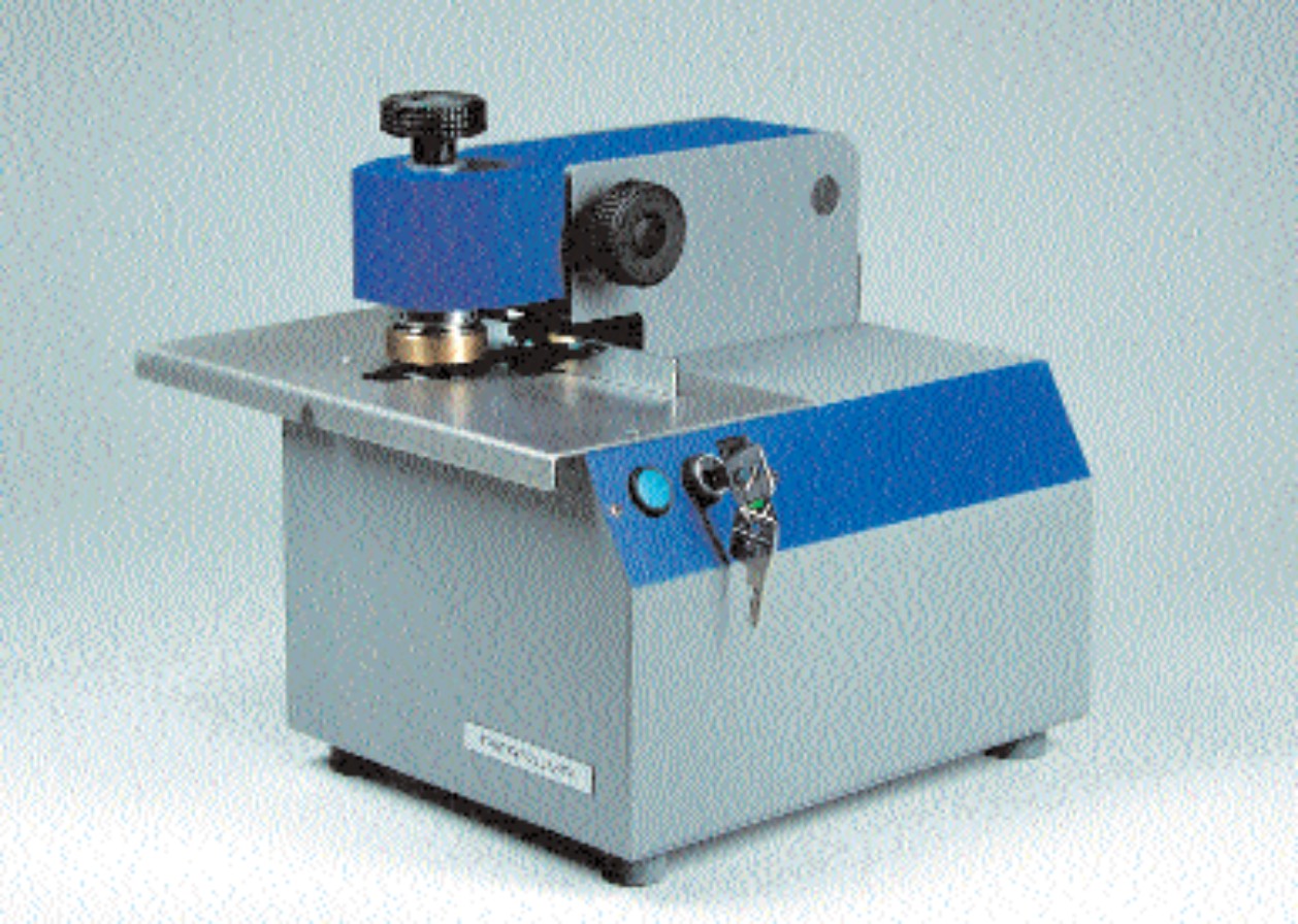 Pernuma Embosset Electric Seal
